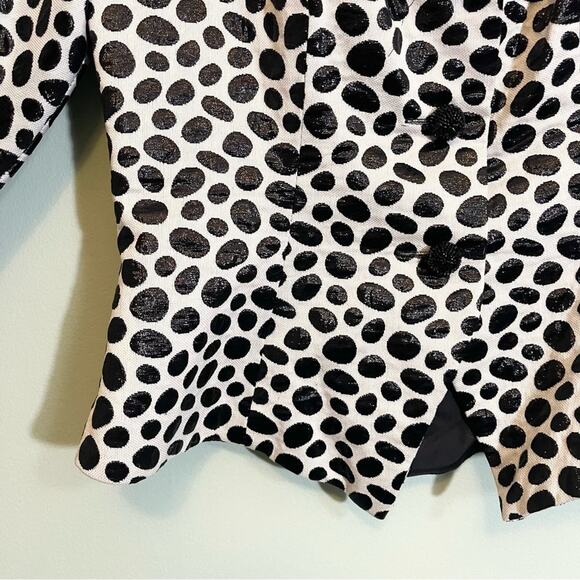 A.J. Bari Women's Vintage Polka Dot Sweetheart Neck Off Shoulder Button-Up 14 - Picture 8 of 16